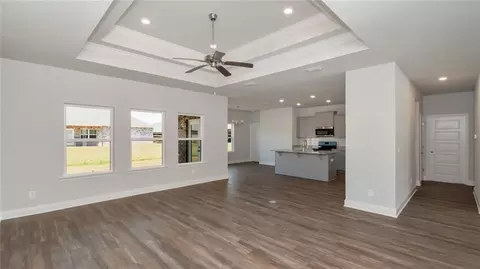 Living - 3865 Newman Rd, Mobile, AL 36695 photo 5 of 7