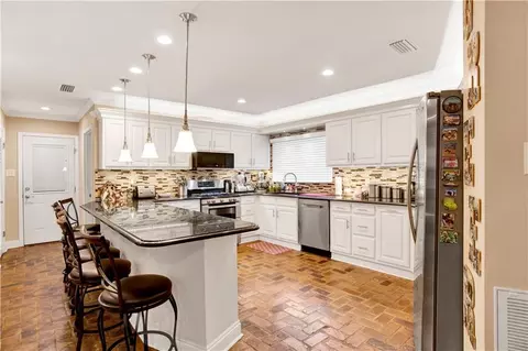 Kitchen - 254 Jackson Blvd, Mobile, AL 36609 photo 2 of 6