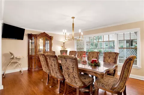 Dining - 254 Jackson Blvd, Mobile, AL 36609 photo 3 of 4