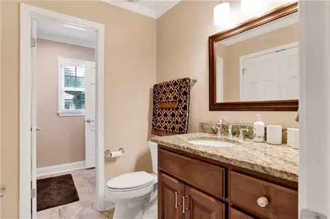 Bath - 254 Jackson Blvd, Mobile, AL 36609 photo 1 of 11