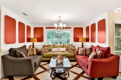 Living - 254 Jackson Blvd, Mobile, AL 36609 photo 6 of 6