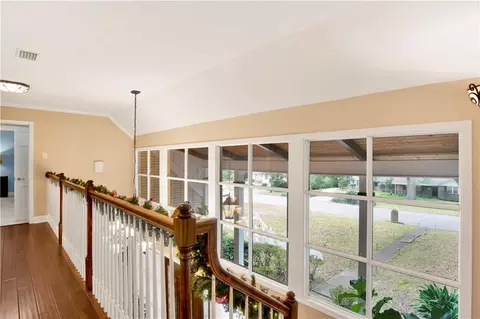 Entry Way - 254 Jackson Blvd, Mobile, AL 36609 photo 5 of 8