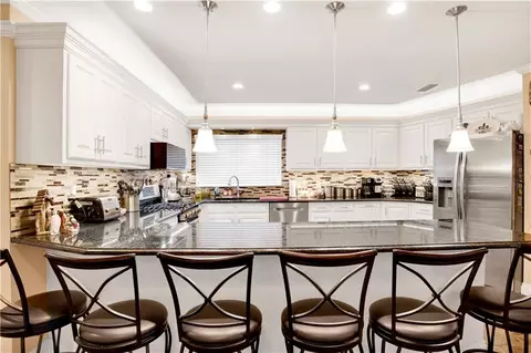 Kitchen - 254 Jackson Blvd, Mobile, AL 36609 photo 4 of 6