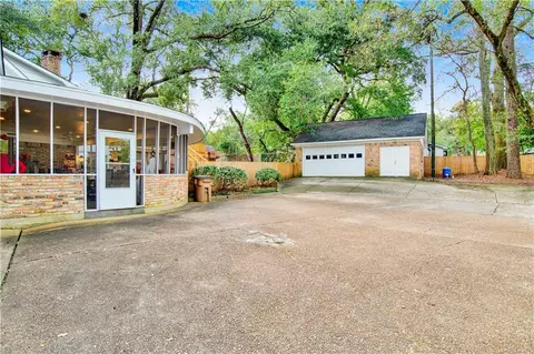 Exterior - 254 Jackson Blvd, Mobile, AL 36609 photo 5 of 31