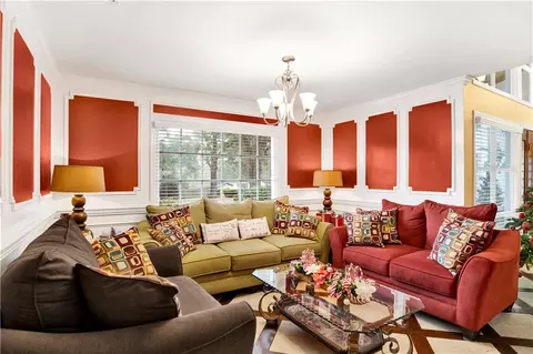 Living - 254 Jackson Blvd, Mobile, AL 36609 photo 5 of 6