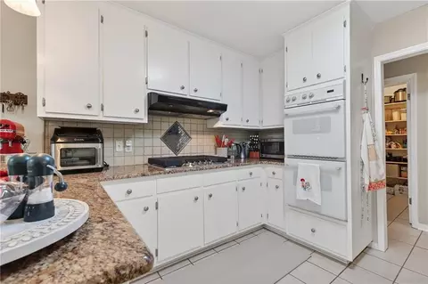 1271 Spring Valley Dr E, Mobile, AL 36693 photo 14