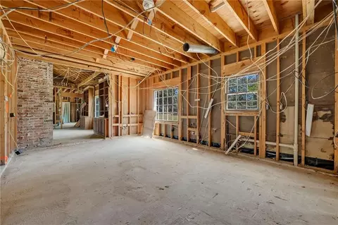 5801 Fairfax Rd S, Mobile, AL 36608 photo 10