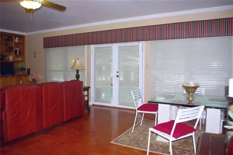 Dining - 1429 Regency Oaks Dr E, Mobile, AL 36609 photo 2 of 4