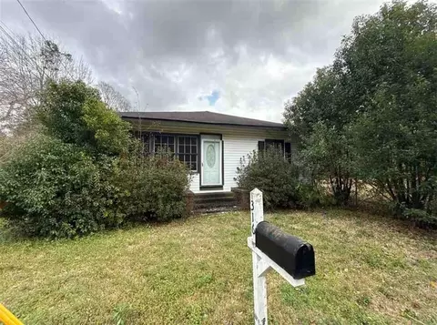 316 Iroquois St, Chickasaw, AL 36611
