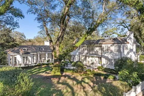 2256 De Leon Ave, Mobile, AL 36607