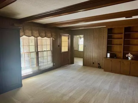 Living - 6417 Pinehurst Run, Mobile, AL 36608 photo 2 of 3