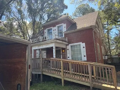 9025 Little River Rd, Bayou La Batre, AL 36509