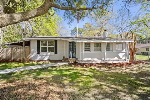 2214 Hillwood Dr S, Mobile, AL 36605