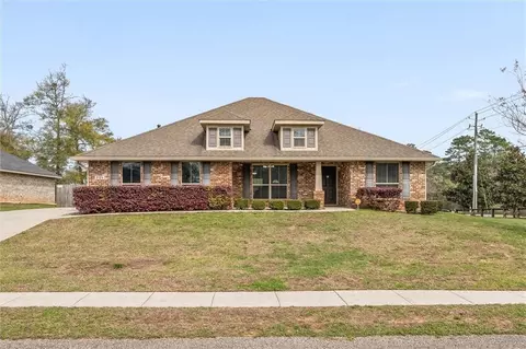 2124 Edison Dr, Semmes, AL 36575