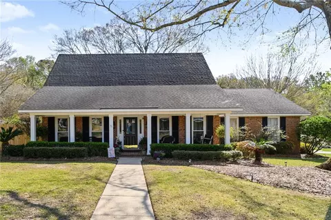 2013 Lighterwood Ct, Mobile, AL 36609