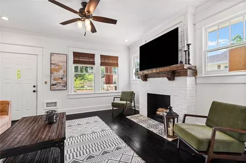 Living - 121 Carlen St N, Mobile, AL 36607 photo 2 of 2