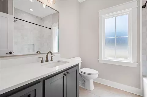 Bath - 3091 Deer Crest Ct, Mobile, AL 36695 photo 4 of 6