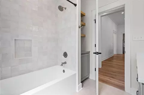 Bath - 3091 Deer Crest Ct, Mobile, AL 36695 photo 5 of 6