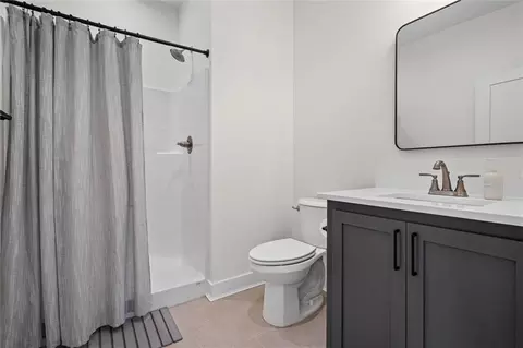 Bath - 3091 Deer Crest Ct, Mobile, AL 36695 photo 6 of 6