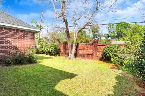 Exterior - 6109 Lennox Pl, Mobile, AL 36693 photo 7 of 9