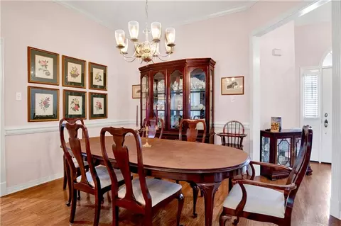 Dining - 6109 Lennox Pl, Mobile, AL 36693 photo 1 of 5