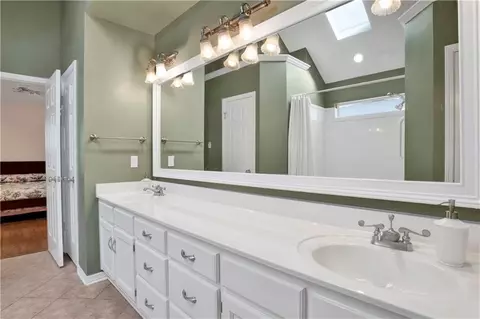 Bath - 6109 Lennox Pl, Mobile, AL 36693 photo 3 of 7