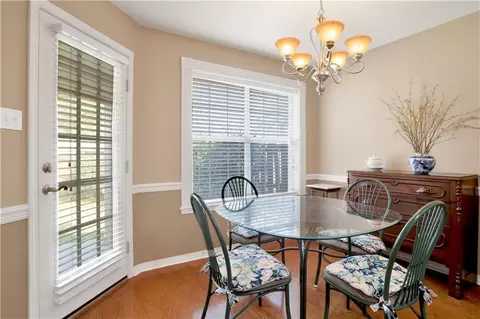 Dining - 6109 Lennox Pl, Mobile, AL 36693 photo 3 of 5