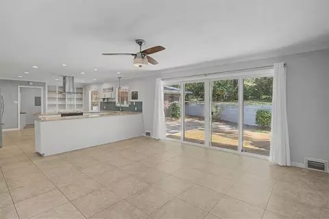 Living - 4122 Highpoint Dr S, Mobile, AL 36693 photo 5 of 11