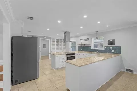 Kitchen - 4122 Highpoint Dr S, Mobile, AL 36693 photo 1 of 5