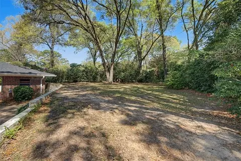 Exterior - 4122 Highpoint Dr S, Mobile, AL 36693 photo 7 of 12