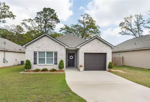 909 Louise Ave, Mobile, AL 36609