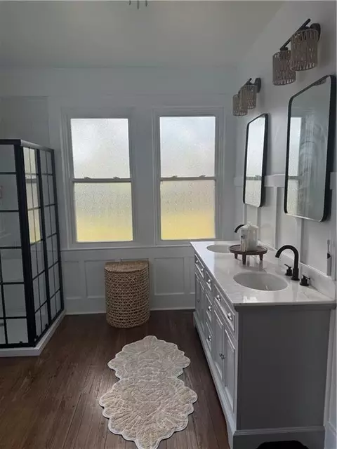 Bath - 119 Carlen St N, Mobile, AL 36607 photo 2 of 3