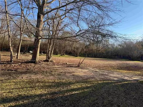 Exterior - 322 4th St E, Atmore, AL 36502 photo 3 of 3