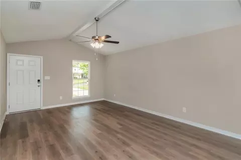 Living - 369 Coventry Way, Mobile, AL 36606 photo 5 of 8
