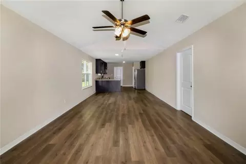 Living - 369 Coventry Way, Mobile, AL 36606 photo 3 of 8