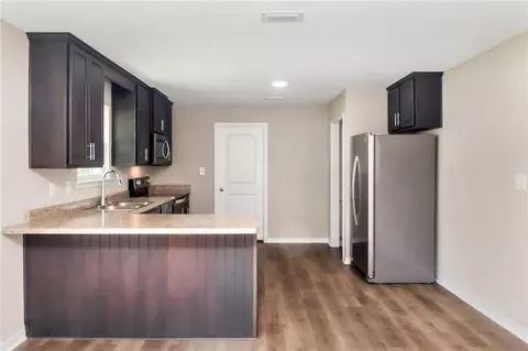 Kitchen - 369 Coventry Way, Mobile, AL 36606 photo 1 of 5