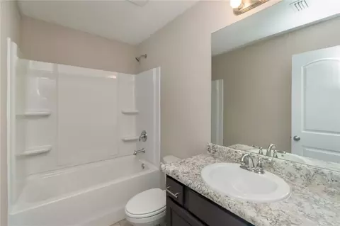Bath - 369 Coventry Way, Mobile, AL 36606 photo 1 of 2