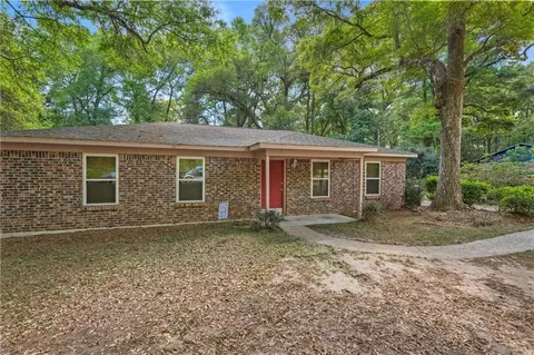 12583 King Arthur Dr, Grand Bay, AL 36541