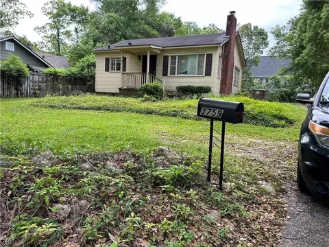 Exterior - 3759 Old Shell Rd, Mobile, AL 36608 photo 9 of 10