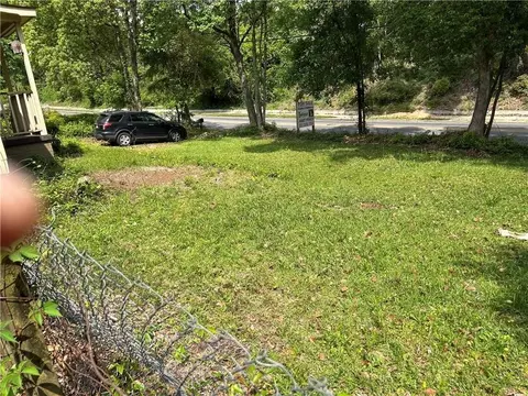 Exterior - 3759 Old Shell Rd, Mobile, AL 36608 photo 3 of 10