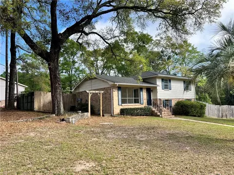 5166 Maudelayne Dr S, Mobile, AL 36693