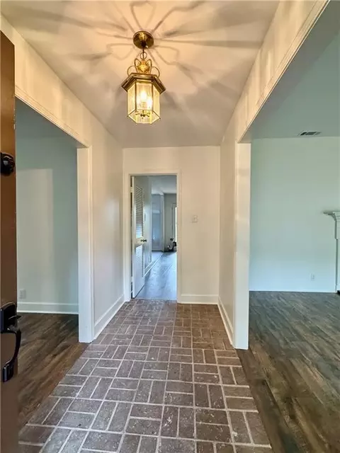 Entry Way - 316 Dalewood Dr, Mobile, AL 36608 photo 1 of 3