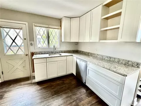 Kitchen - 316 Dalewood Dr, Mobile, AL 36608 photo 1 of 3