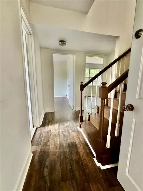 Entry Way - 316 Dalewood Dr, Mobile, AL 36608 photo 3 of 3