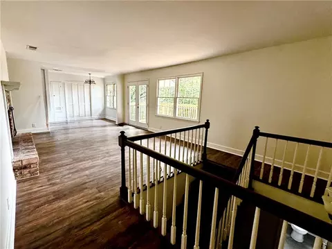 Living - 316 Dalewood Dr, Mobile, AL 36608 photo 8 of 8
