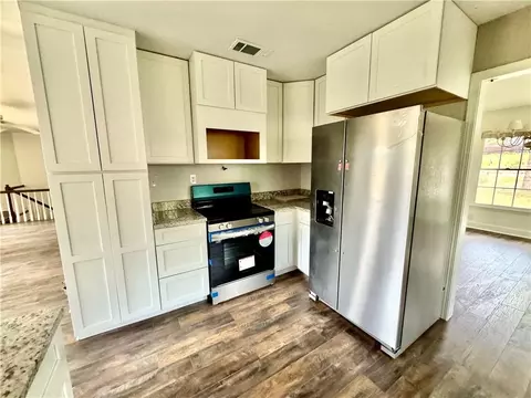 Kitchen - 316 Dalewood Dr, Mobile, AL 36608 photo 2 of 3