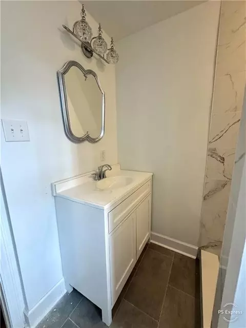 Bath - 316 Dalewood Dr, Mobile, AL 36608 photo 6 of 7
