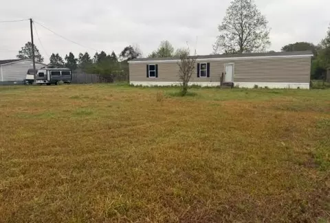 8356 Bennett Rd W, Grand Bay, AL 36541