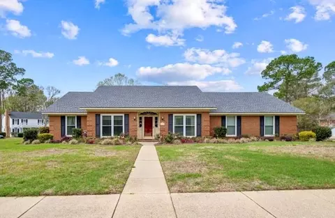 1672 Pine Station Rd E, Mobile, AL 36695