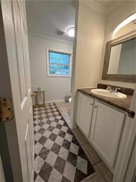 Bath - 1508 Devonshire Dr, Mobile, AL 36605 photo 1 of 2